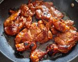 Foto langkah ke 3 dari resep Honey Garlic Chicken.