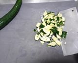 夏天解膩的涼拌皮蛋拍黃瓜的食譜步驟1照片