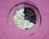 A picture of step 2 of Homemade chocolates.