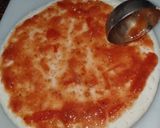 🍕 बच्चों की ज़िद पर घर में बनाया सिंपल और टेस्टी पिज़्ज़ा रेसिपी चरण 2 फोटो