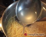 Φωτογραφία βήματος 6 της συνταγής Spaghetti Cacio e Pepe. Η συνταγή
