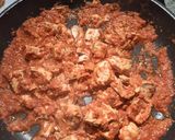 Une image de l'étape 2 de Thon sauce tomate épicée à la semoule.