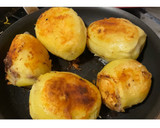 Foto del paso 3 de la receta: Papas 🥔 rellenas de carne molida de res