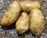 Foto del paso 1 de la receta: 🪹🥚🥔 Niditos de papa relleno con carne picada 🥔🥚🪹 ó Pastel de papa v2.0 😂