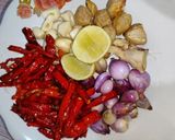 Foto langkah ke 2 dari resep Sate ayam pedas manis.