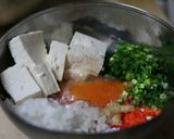 A picture of step 2 of Simple & Fluffy Chicken Tsukune Patties for Cherry Blossom Viewing.