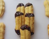 Foto langkah ke 7 dari resep Banana Chocolate Cookies.