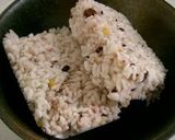 A picture of step 2 of How To Defrost Frozen Rice So It's Plump and Delicious.