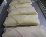 A picture of step 3 of Cream Croquette-Style Spring Rolls.