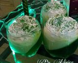A picture of step 5 of Pistachio Rusmalie parfait.