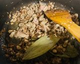 A picture of step 3 of Qeema lobiya pulao.