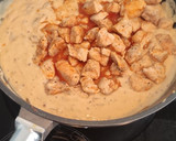 Foto del paso 4 de la receta: Pechugas de pollo con salsa de cebolla y mostaza