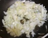 Foto del paso 2 de la receta: Tortilla de acelgas con sobrasada
