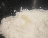 A picture of step 3 of Domino's style pasta pizza.