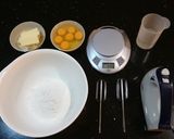 A picture of step 1 of Sponge Cake.