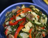 Foto langkah ke 4 dari resep Tumis Kacang Kol dan bakso.