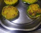A picture of step 5 of Bell pepper cheese stuffed burger.