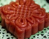 A picture of step 6 of Mung bean cake.