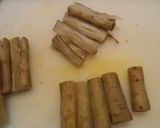 A picture of step 4 of Tataki Gobo - Pounded Burdock Root With Sesame Sauce.