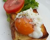 A picture of step 4 of Soft Boiled Egg / Diet Breakfast.