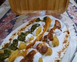A picture of step 4 of Dahi bhale.