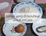 Foto langkah ke 1 dari resep ⚘️Roti jala merah putih saus susu ⚘️.