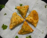 समोसा (SAMOSA RECIPE IN HINDI) रेसिपी चरण 18 फोटो