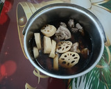 仙草排骨雞肉蓮藕湯(簡單料理)的食譜步驟4照片