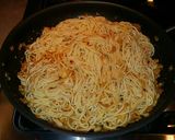 A picture of step 4 of Mike's Extreme Garlic Thai Ramen Noodles.