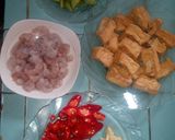 Foto langkah ke 1 dari resep Sambal Goreng Tahu Udang Pete.