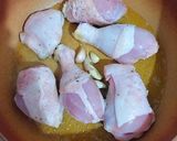 Foto del paso 2 de la receta: Pollo en salsa escabechada agridulce a los aromas de limón negro