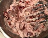 Foto del paso 2 de la receta: Queque relleno con frutillas y queso crema