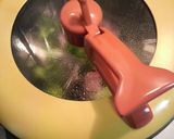 A picture of step 6 of Broccoli and Shrimp Garlic Stir-fry.