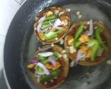 મીની બાજરા પીઝા (Mini Bajra Pizza Recipe In Gujarati) રેસીપી સ્ટેપ5ફોટો