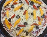 A picture of step 3 of Mango Chili Pizza.