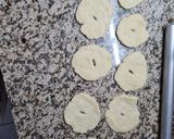 Foto del paso 2 de la receta: Tortas fritas con harina leudante y aceite 🫓