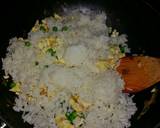 Shrimp, Egg and Pea fried rice recipe step 14 photo