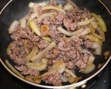 A picture of step 3 of Yakiniku Namul Bowl Like at Tokyo Disneyland.