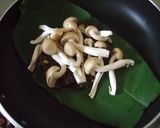 A picture of step 5 of A Local Flavor of Gifu Magnolia Leaf Miso Pork Bento.