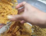 A picture of step 4 of Methi Ladoo.