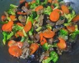 Foto langkah ke 9 dari resep Brokoli Masak Daging Sapi.
