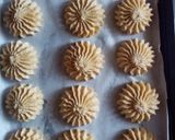 A picture of step 4 of Vanilla cookies.