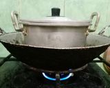 Foto langkah ke 8 dari resep Bolu Caramel Panci(hanya 2 telur).