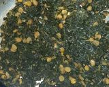 A picture of step 4 of Green Amarnath leaves sabzi.