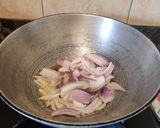 A picture of step 2 of Curd Okra or Dahi ki Bhindi..