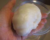 A picture of step 5 of Microwaved Strawberry Daifuku (with Joshinko).