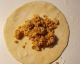 A picture of step 6 of Chicken filled bread.