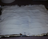 A picture of step 8 of Frozen banana split.