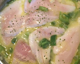 Foto del paso 5 de la receta: Merluza en salsa verde con huevos cocidos