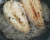 Foto del paso 3 de la receta: Lenguado a la mantequilla
